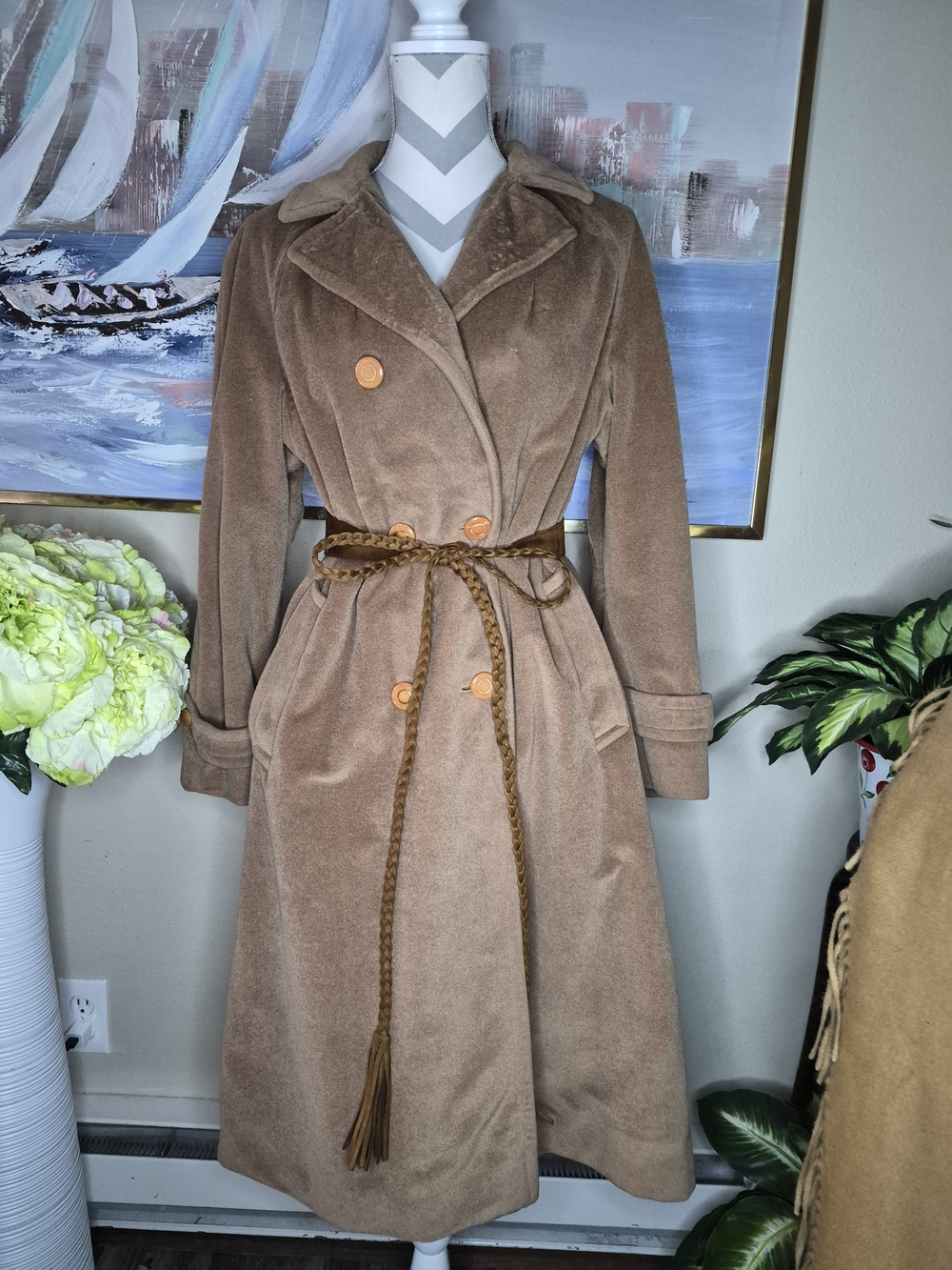 Vintage Lorendale Womens Tan Double-Breasted Trench Coat with Braided Belt